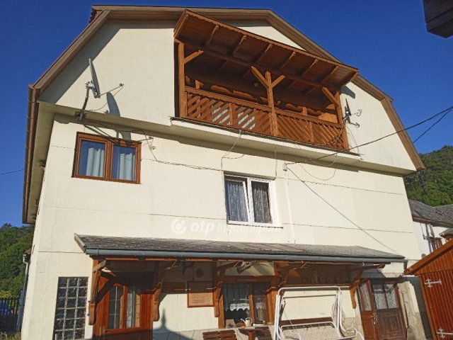 Eladó családi ház, Városlődön 48.5 M Ft, 4 szobás