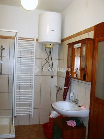 Kiadó családi ház, albérlet, Velencén 230 E Ft / hó