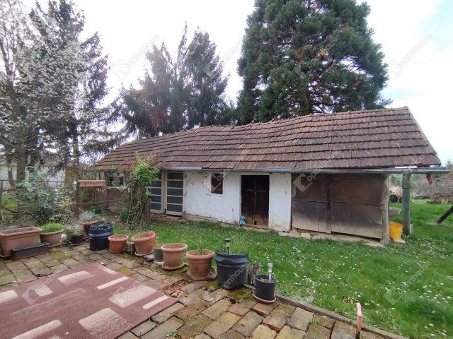 Eladó családi ház, Liszón 14.5 M Ft, 2 szobás