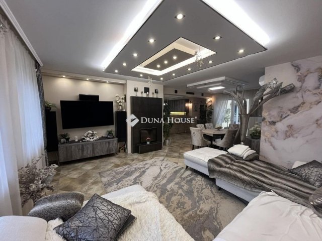 Eladó családi ház, Kecskeméten 167 M Ft, 3 szobás