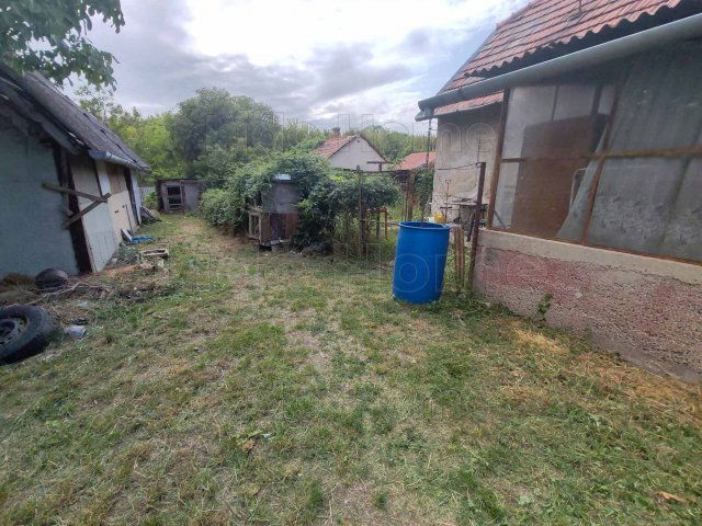 Eladó családi ház, Balatonfűzfőn 65 M Ft, 3 szobás