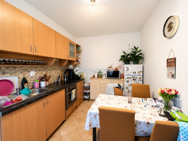Eladó téglalakás, Szombathelyen, Nagy Lajos Király utcában