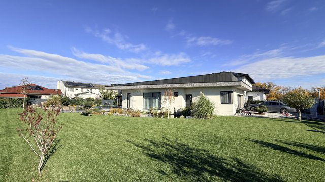 Eladó családi ház, Dunaharasztin 239 M Ft, 4 szobás