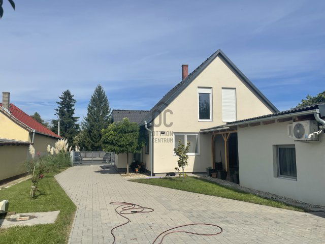 Eladó családi ház, Balatonszentgyörgyön 109.999 M Ft, 3 szobás