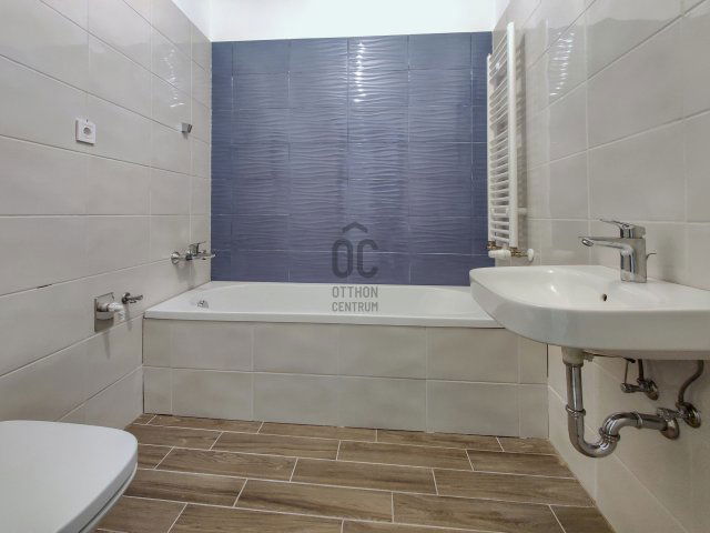 Eladó téglalakás, Budapesten, VIII. kerületben 74.9 M Ft