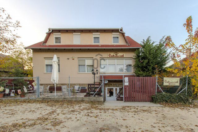 Eladó családi ház, Halásztelken 204 M Ft, 9 szobás