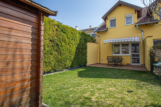 Eladó ikerház, Sopronban 102.9 M Ft, 4 szobás