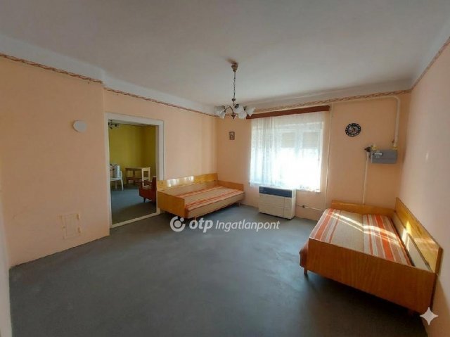 Eladó ikerház, Noszvajon 24.99 M Ft, 2 szobás