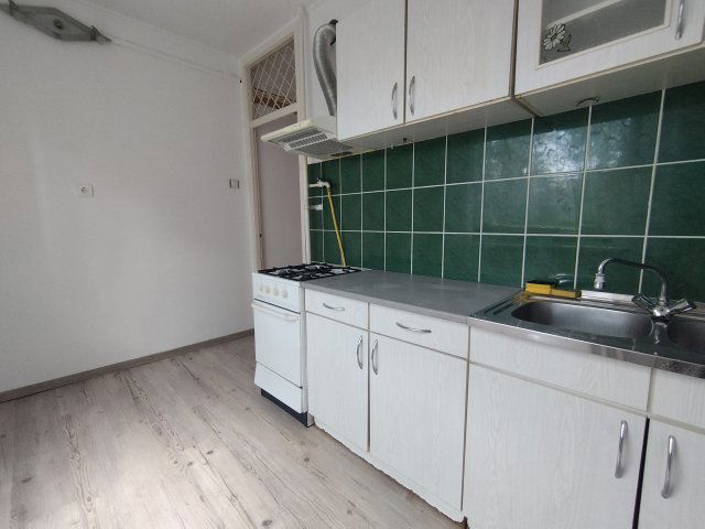 Eladó panellakás, Tiszaújvárosban 29 M Ft, 2 szobás