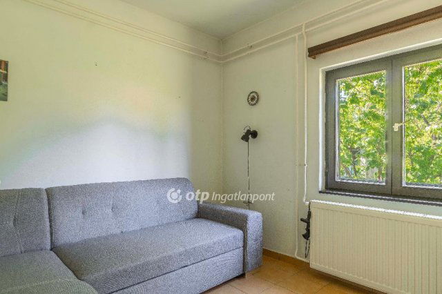 Eladó nyaraló, Gárdonyban 60 M Ft, 1+3 szobás