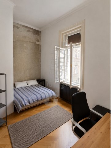 Eladó téglalakás, Budapesten, VII. kerületben, Kertész utcában