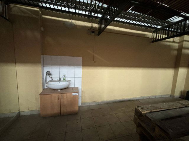 Kiadó üzlethelyiség, Miskolcon 60 E Ft / hó