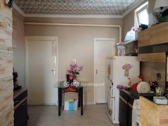 Eladó családi ház, Nagykállóban 16 M Ft, 2 szobás