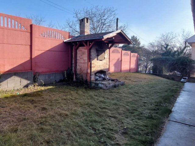 Eladó családi ház, Szigetszentmiklóson 119 M Ft, 4 szobás