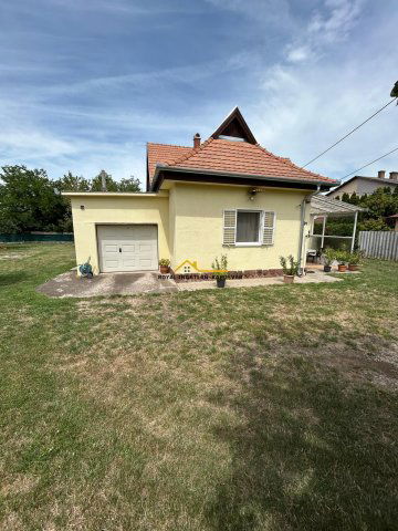 Eladó családi ház, Balatonbogláron, Kolozsvári utcában 98 M Ft