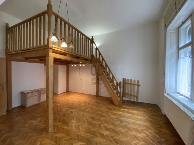 Eladó téglalakás, Győrött 69.9 M Ft, 4 szobás