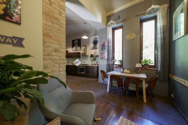 Eladó téglalakás, Budapesten, VIII. kerületben 109 M Ft