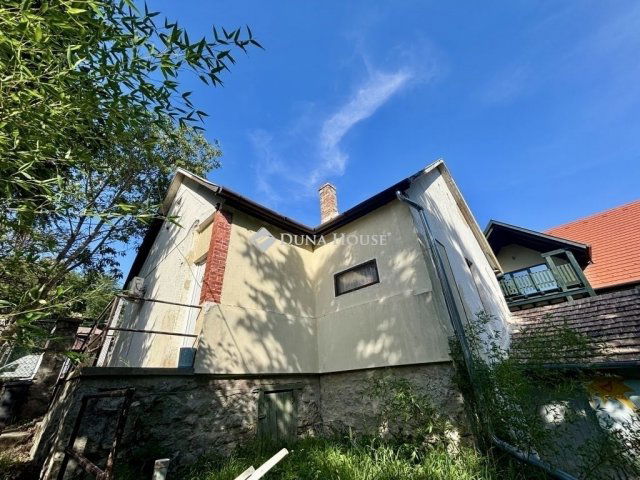 Eladó családi ház, Visegrádon 54.5 M Ft, 2 szobás