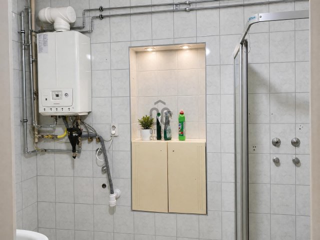 Eladó családi ház, Budapesten, III. kerületben 84.9 M Ft