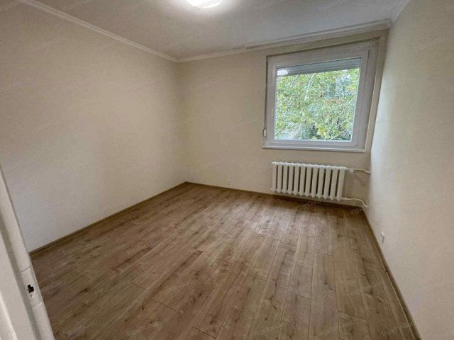 Eladó téglalakás, Kecskeméten 51 M Ft, 3 szobás