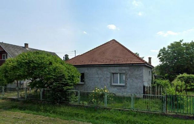Eladó családi ház, Pusztaszabolcson 22 M Ft, 3 szobás