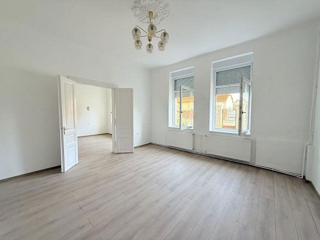 Eladó családi ház, Budapesten, XVI. kerületben 149 M Ft