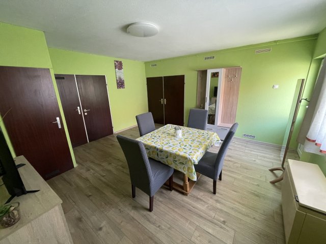 Eladó családi ház, Sümegen 74.9 M Ft, 7 szobás