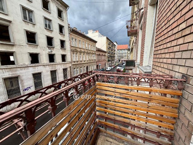 Eladó téglalakás, Budapesten, VIII. kerületben 82.1 M Ft