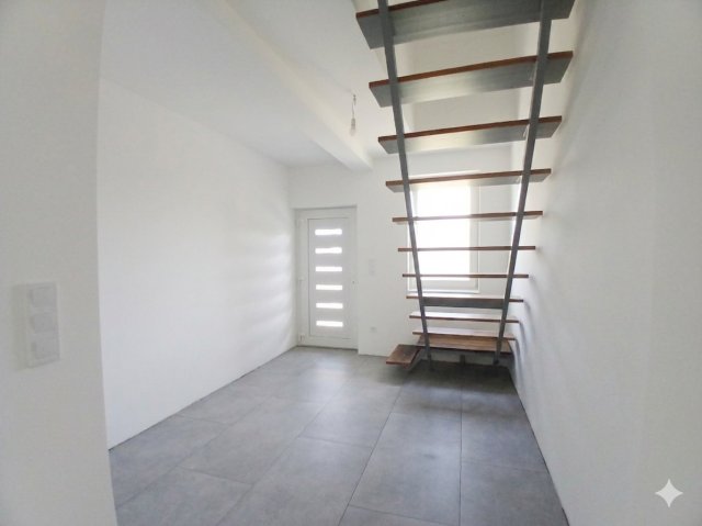 Eladó ikerház, Tökölön 95 M Ft, 5 szobás