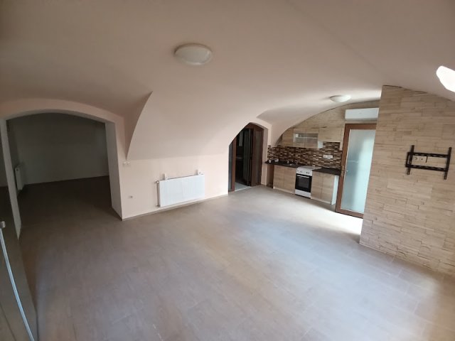 Eladó üzlethelyiség, Budapesten, VIII. kerületben 34.5 M Ft