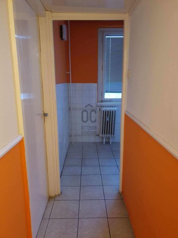 Eladó panellakás, Ajkán 28.49 M Ft, 2 szobás