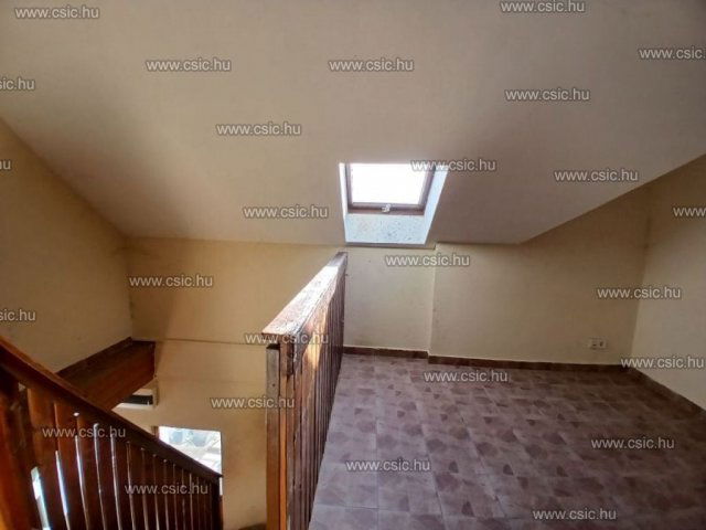 Eladó családi ház, Pilisvörösváron 85 M Ft, 2+2 szobás