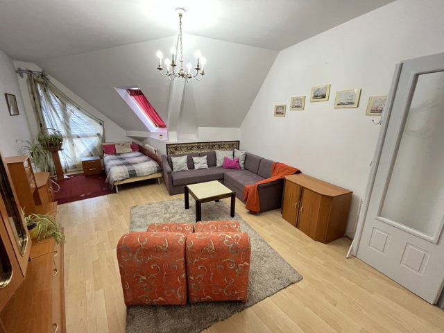 Kiadó téglalakás, albérlet, Kaposváron, Teleki utcában