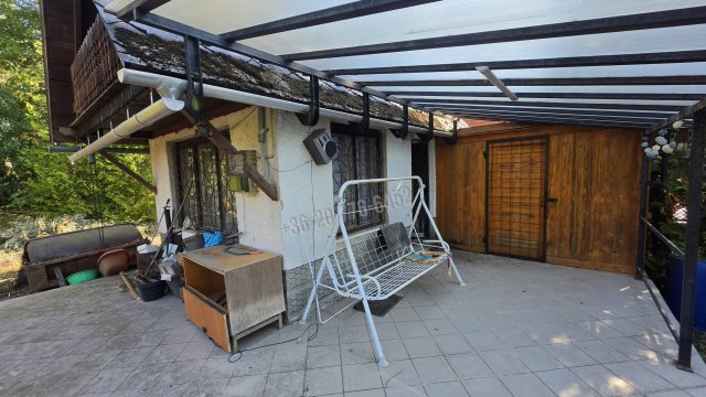 Eladó nyaraló, Pilismaróton 12.5 M Ft, 2 szobás