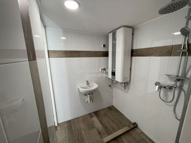 Eladó nyaraló, Ráckevén 25.9 M Ft, 1 szobás