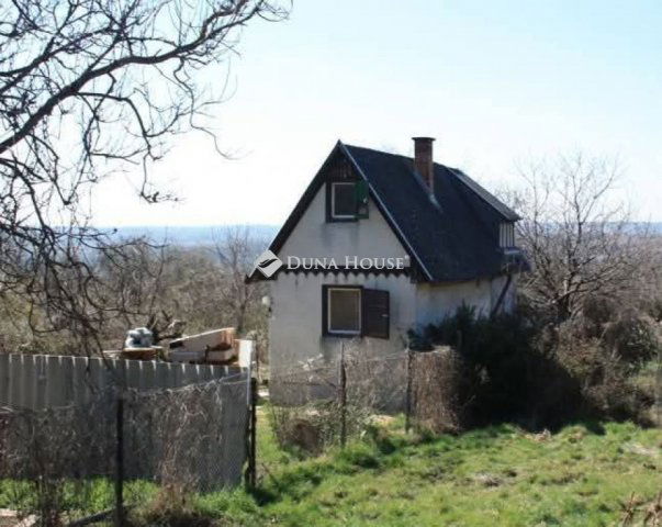 Eladó nyaraló, Biatorbágyon 23 M Ft, 2 szobás