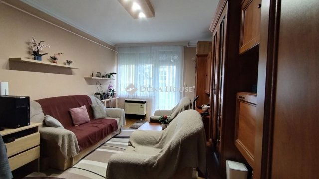 Eladó téglalakás, Szombathelyen 42.5 M Ft, 2 szobás