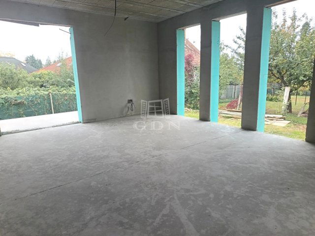 Eladó ikerház, Gödöllőn 109.8 M Ft, 4 szobás