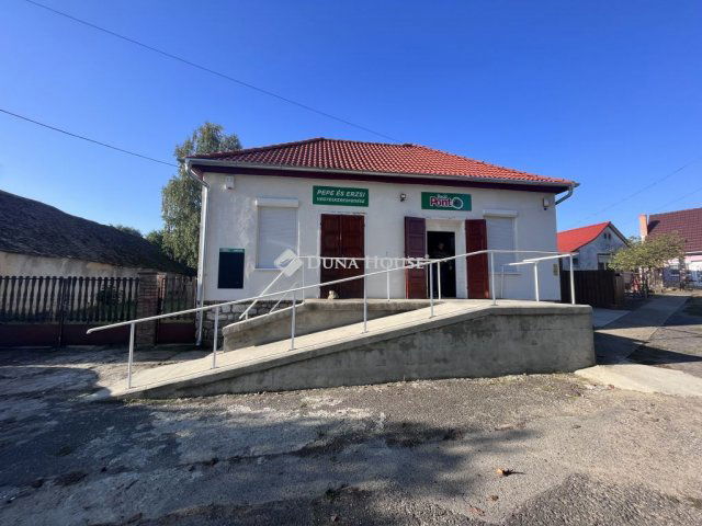 Eladó családi ház, Rádfalván 17.9 M Ft, 2 szobás