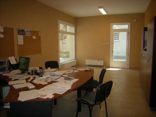 Eladó üzlethelyiség, Kecskeméten 52 M Ft, 1 szobás