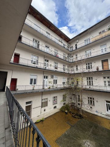 Eladó téglalakás, Budapesten, VIII. kerületben 81.99 M Ft