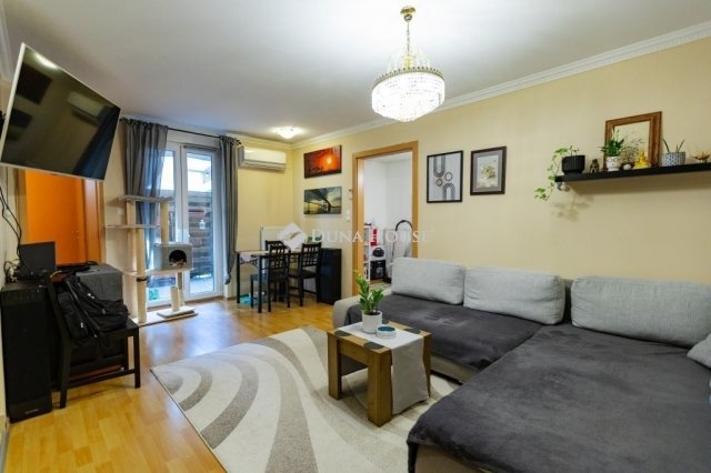 Eladó téglalakás, Budapesten, VIII. kerületben 92.5 M Ft