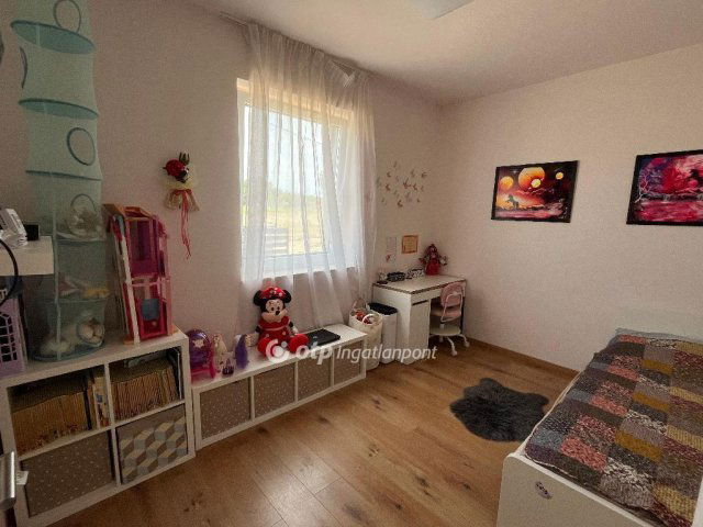 Eladó családi ház, Inárcson 136 M Ft, 4+1 szobás