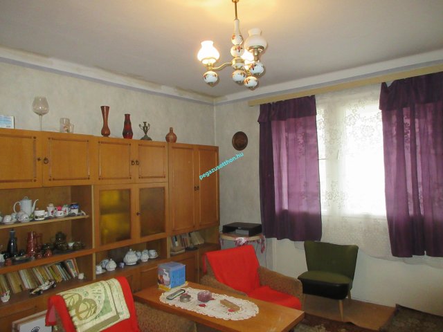Eladó téglalakás, Királdon 7.1 M Ft, 2 szobás