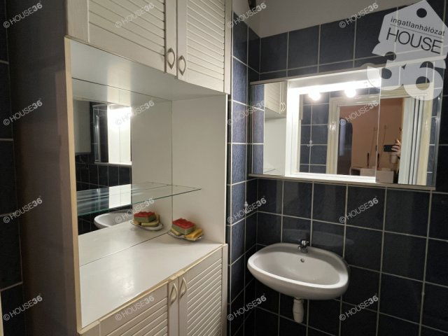 Eladó téglalakás, Kecskeméten 44.5 M Ft, 2 szobás