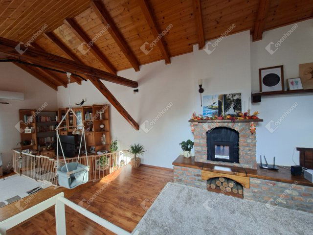 Eladó téglalakás, Kaposváron 74.9 M Ft, 3 szobás