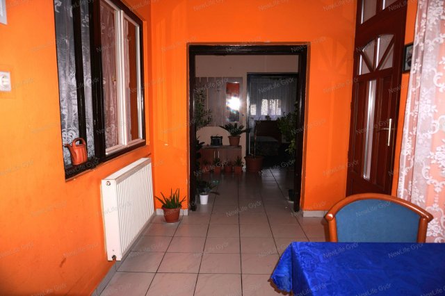 Eladó családi ház, Bősárkányon 39.5 M Ft, 3+1 szobás