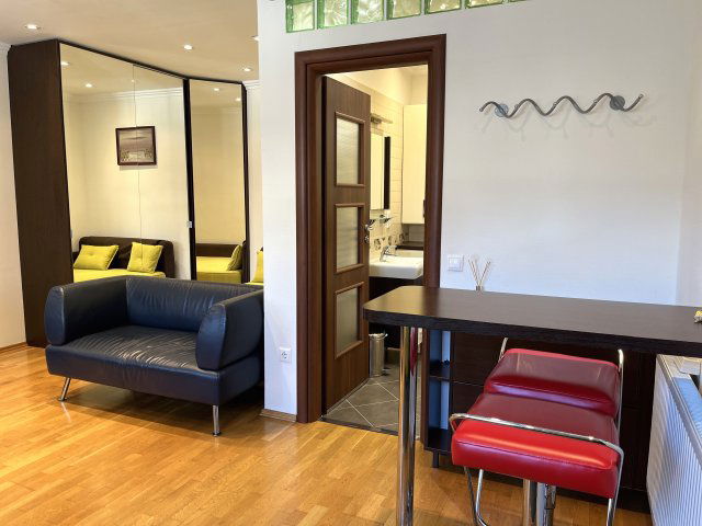 Kiadó téglalakás, albérlet, Budapesten, VIII. kerületben