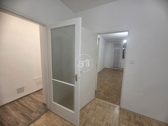Kiadó téglalakás, albérlet, Szegeden 150 E Ft / hó, 2 szobás