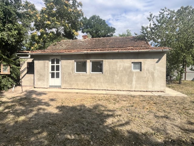 Eladó családi ház, Sarkadon 8.99 M Ft, 2 szobás